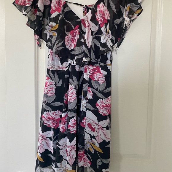 Francesca’s Boutique Black Floral Dress - Picture 4 of 6